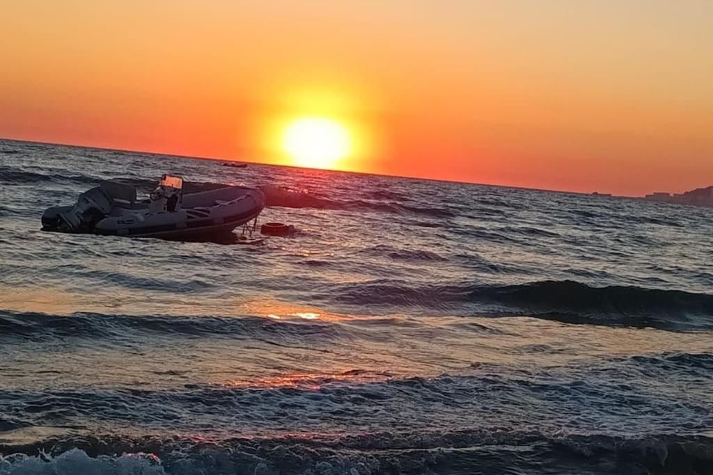 Seaview Haven - Golem, Albania Daire Golem  Dış mekan fotoğraf