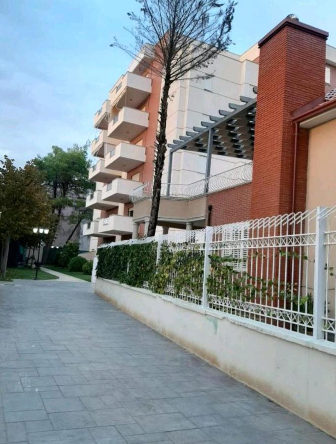 Seaview Haven - Golem, Albania Daire Golem  Dış mekan fotoğraf